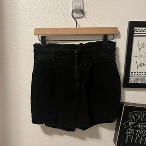 Medium corduroy shorts